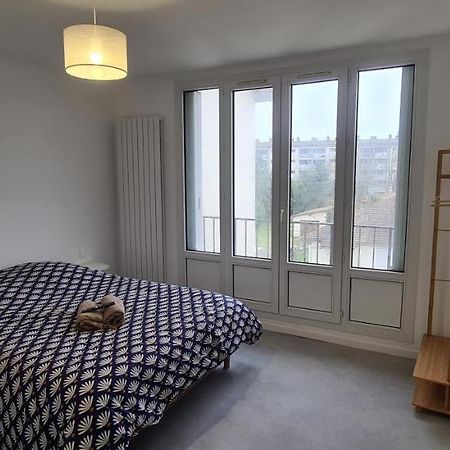 Private Room In Shared Apartment IV Beauvais Exteriér fotografie