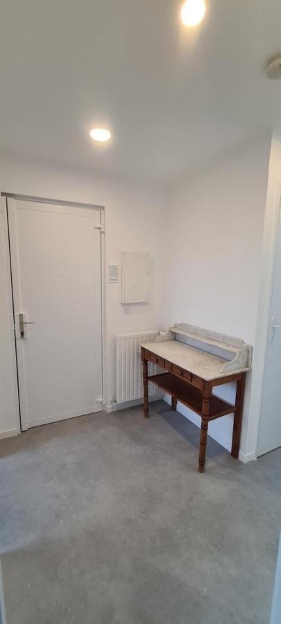 Private Room In Shared Apartment IV Beauvais Exteriér fotografie